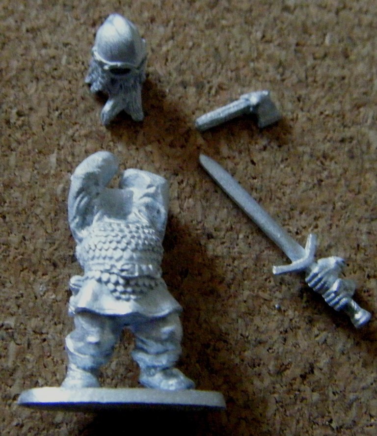 Denizen Miniatures Fantasy Dwarf Wearing Scale Armour With Sword