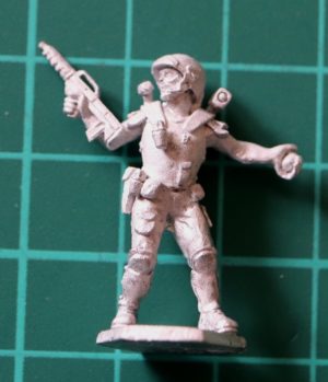 Denizen Miniatures 25mm Trooper Throwing Grenade