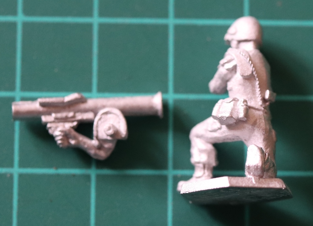 Denizen Miniatures 25mm Federation, Mid-Tech Assault Team Trooper with SMAW