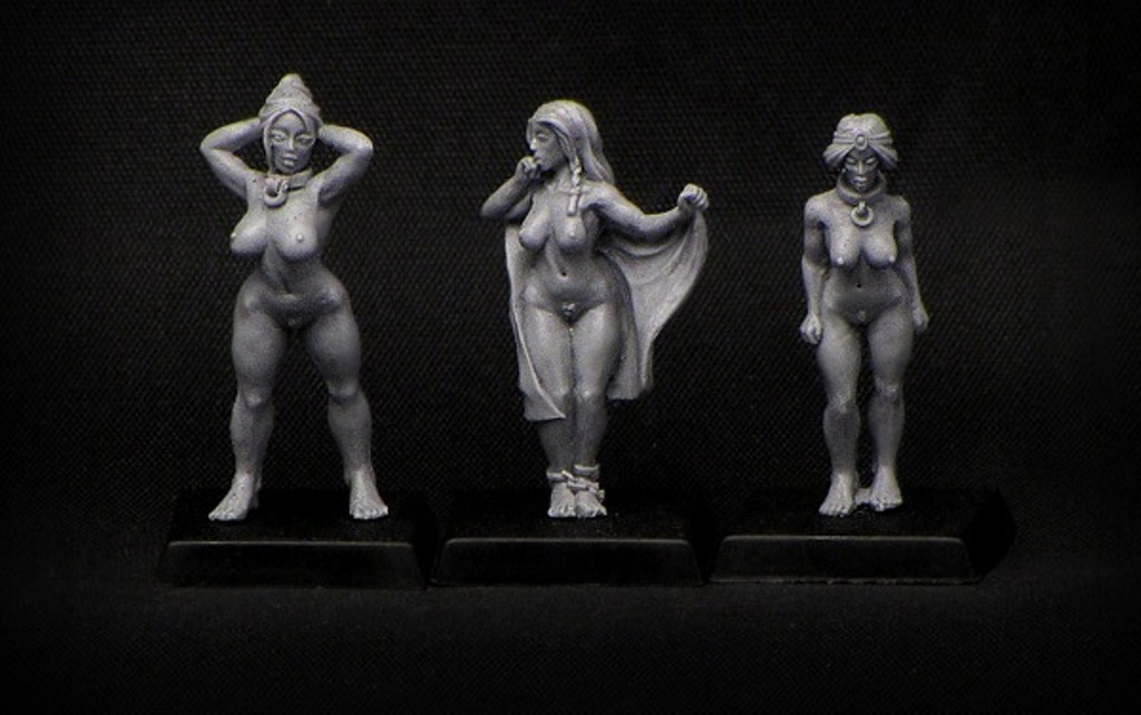 Brother Vinni Miniatures Three Naked Voluptuous Slavegirls