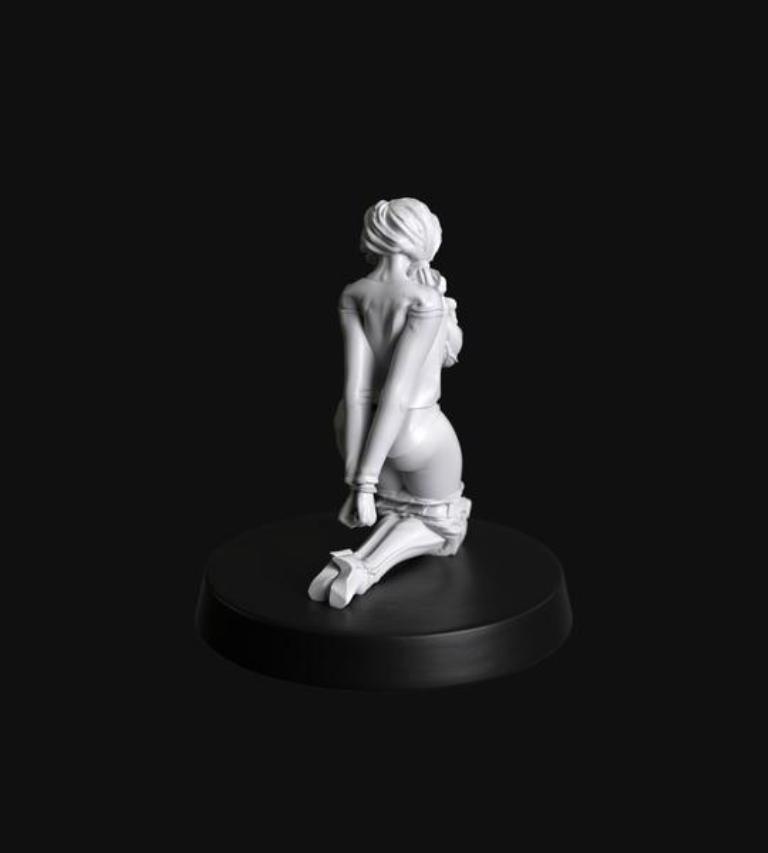 Manufaktura Miniatures Kneeling Naked Big Breasted Female with Hands Tied