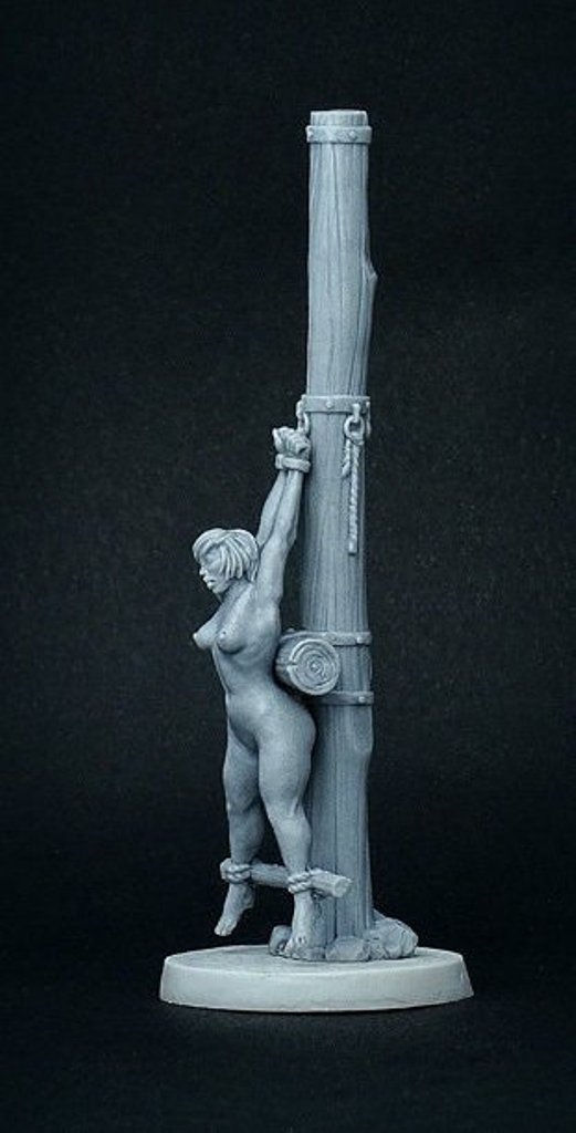 Brother Vinni Miniatures 28mm Naked Woman Stretched at Stake