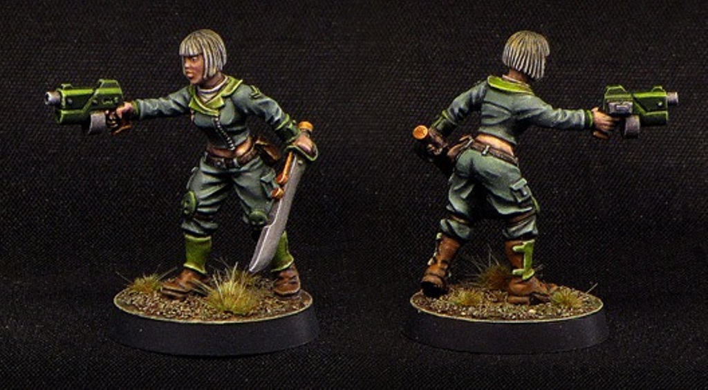 Brother Vinni Miniatures 28mm Female Military Sergeant Armed With Saber And Pistol