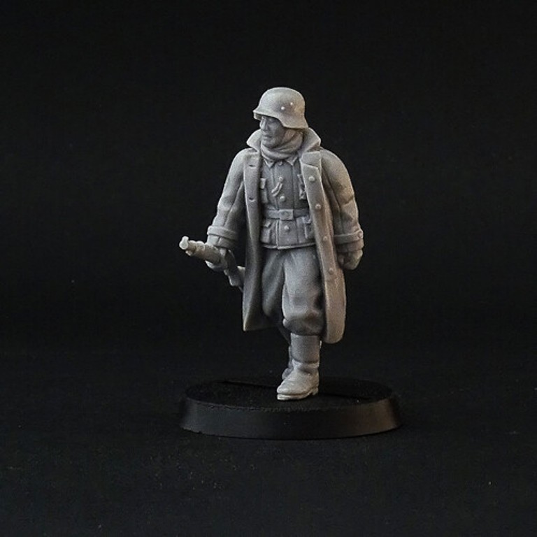Brother Vinni Miniatures 28mm WWII German Soldier with Rifle