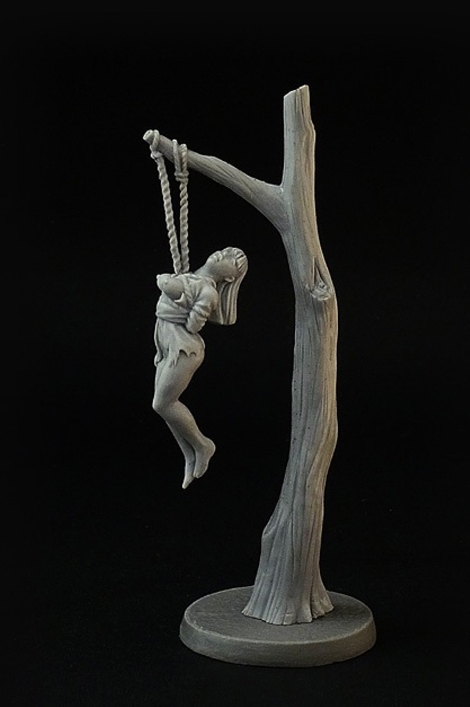 Brother Vinni Miniatures 28mm Naked Girl Tied and Hanged on Tree