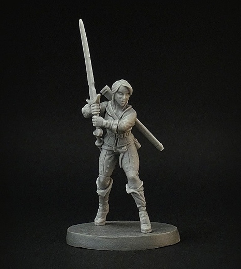 Brother Vinni Miniatures Medieval Female Mercenary Armed with Great Sword