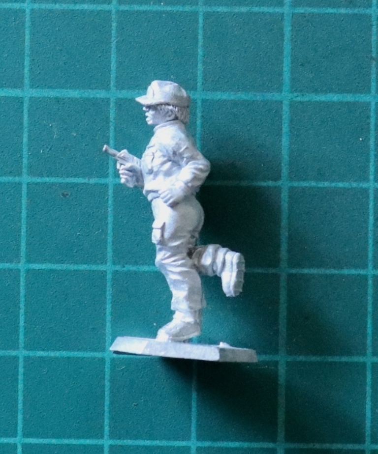 Denizen Miniatures 25mm Male Star Ship Crew Member in Peaked Hat Running with Drawn Pistol