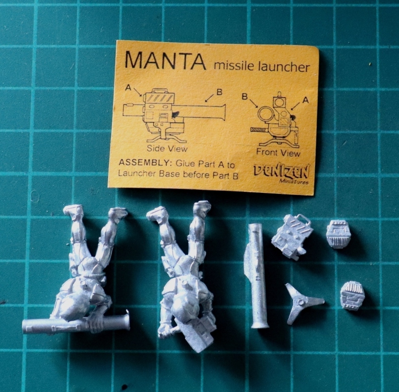 Denizen Miniatures 25mm Federation Space Troops Manta Missile Launcher (three pieces) and Two Crew, Lying Prone